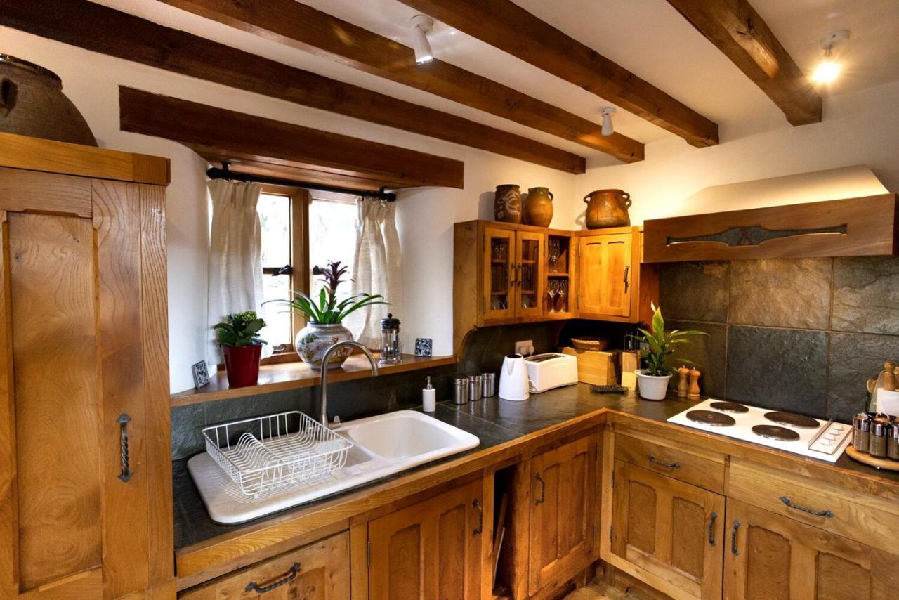 Heath Farm Holiday Cottages Swerford Exterior photo