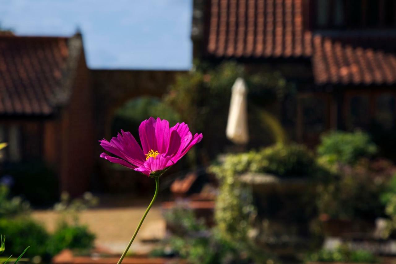 Heath Farm Holiday Cottages Swerford Exterior photo